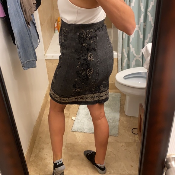 Max Studio Knit Skirt - Picture 8 of 8